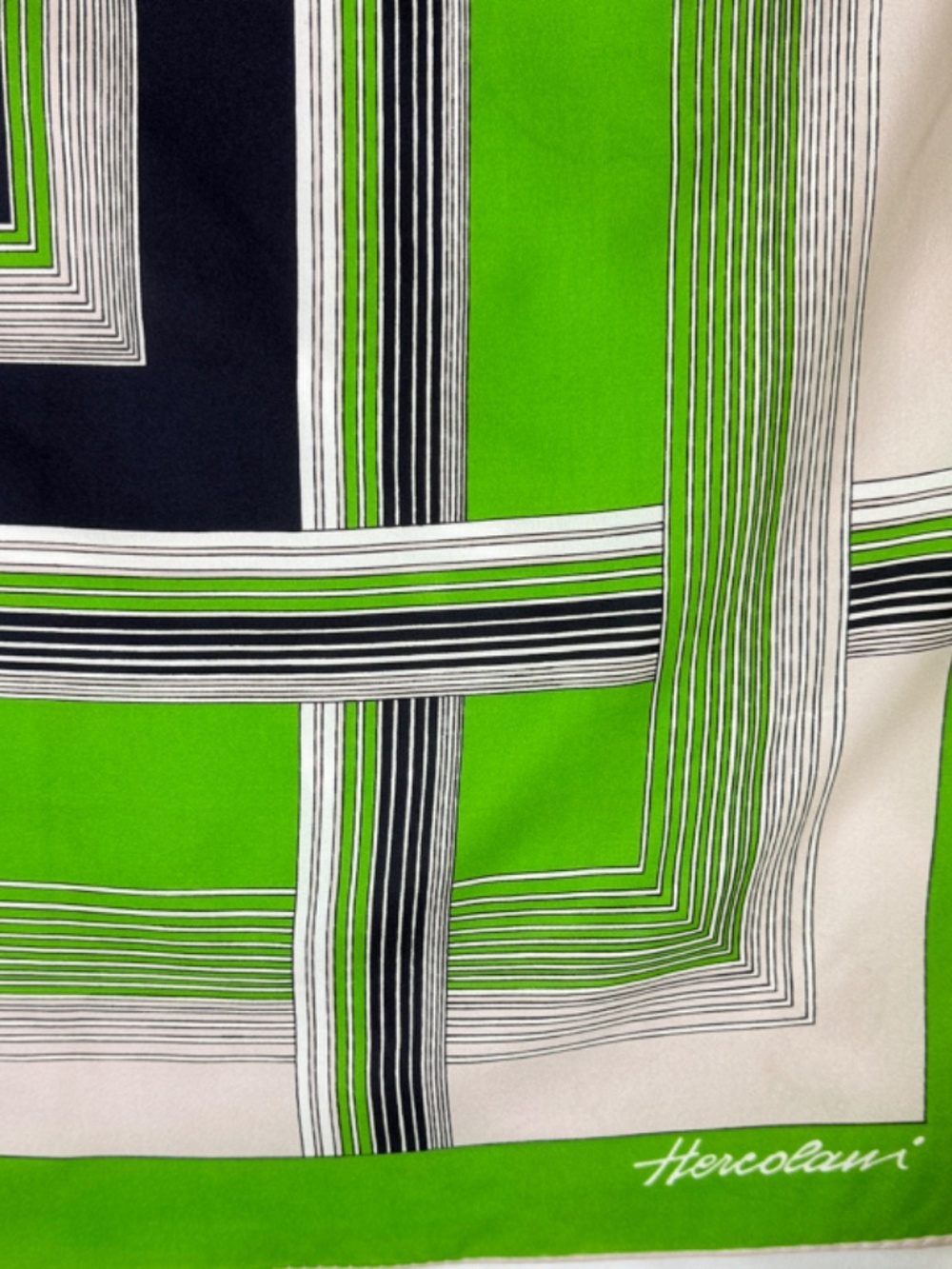 Vintage 1970s Hercolani Scarf Italy Poly Apple Green and Black Squares MCM - Picture 3 of 9